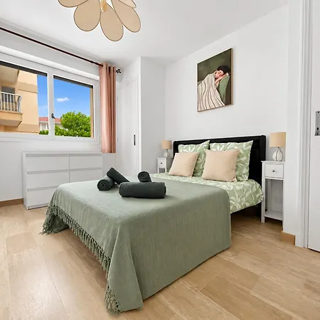 élégant T2 Rénové Avec Balcon Au Centre De Apartamento Cannes